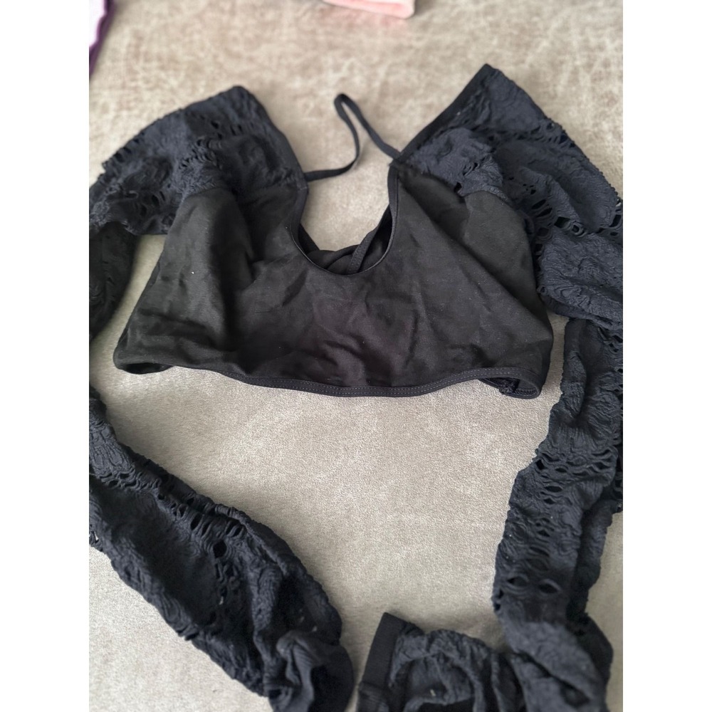 Free People Movement Say The Word Shrug Black S Pointelle Lace Thumbhole Crop - Picture 7 of 7